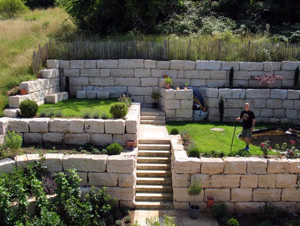 Hinterer Terrassenbereich Juli 2009